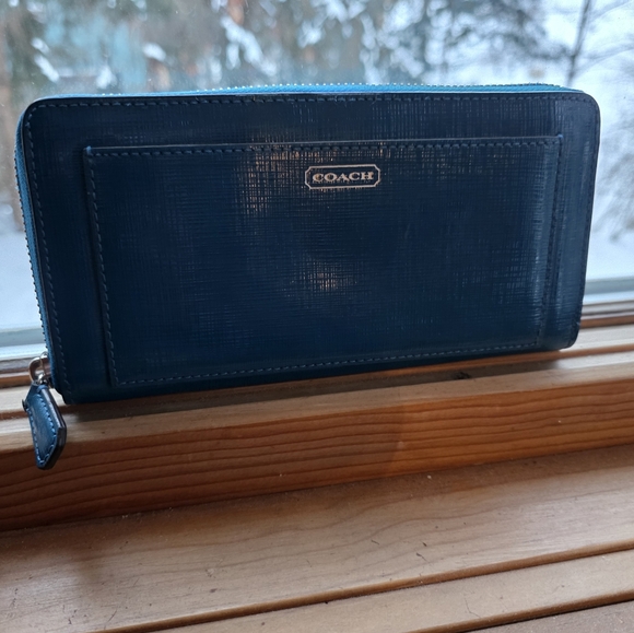 Coach Darcy Clutch Blue Wallet Textured Zipper Purse Safiano Leather - Picture 8 of 8